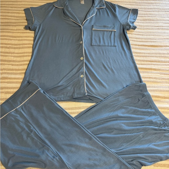 Eberjey GISELE Short Sleeve & Crop PJ Set in Coastal Blue & Ivory. PERFECT! Sz M - Picture 11 of 16